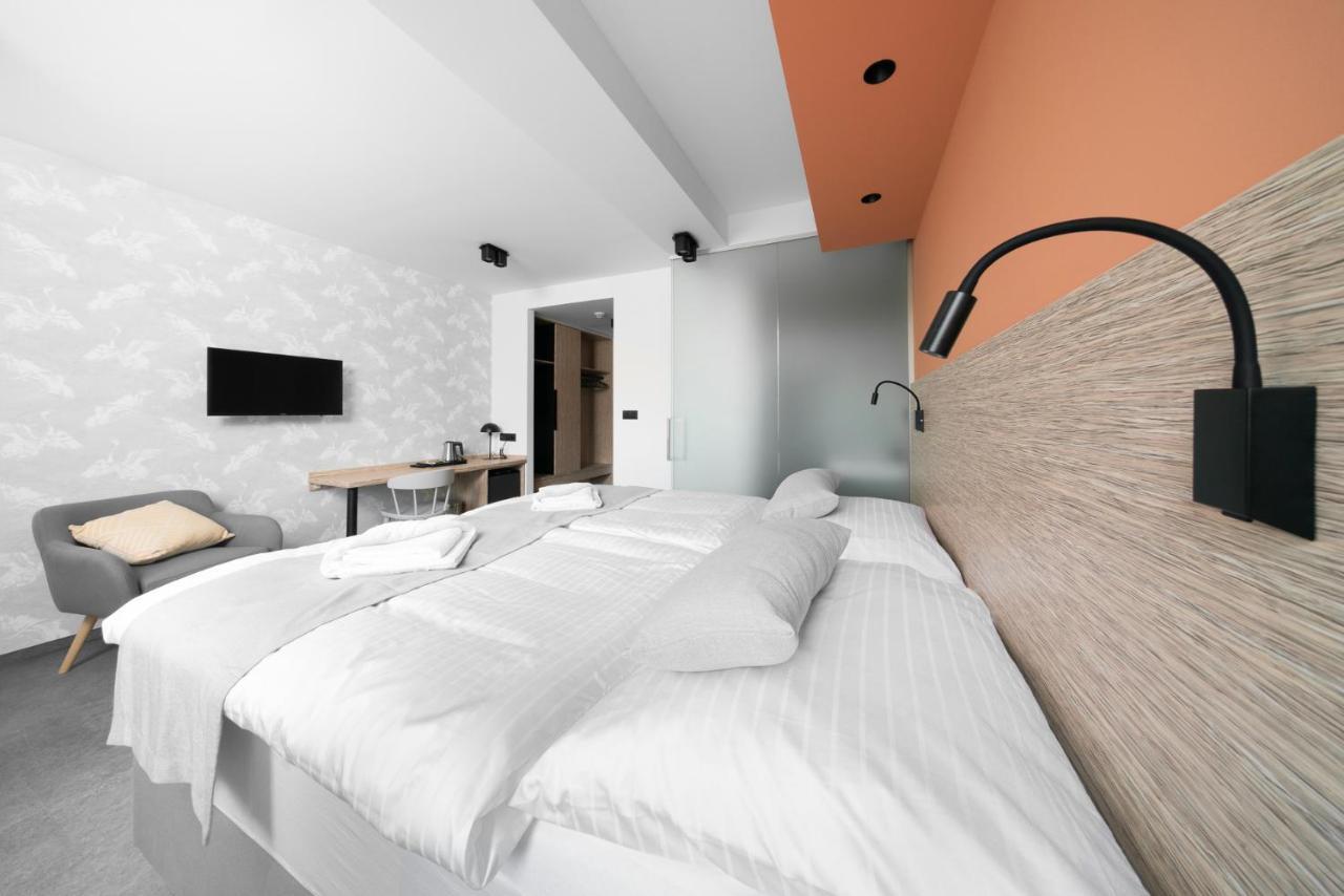 Hotel Diana การ์วินา ภายนอก รูปภาพ